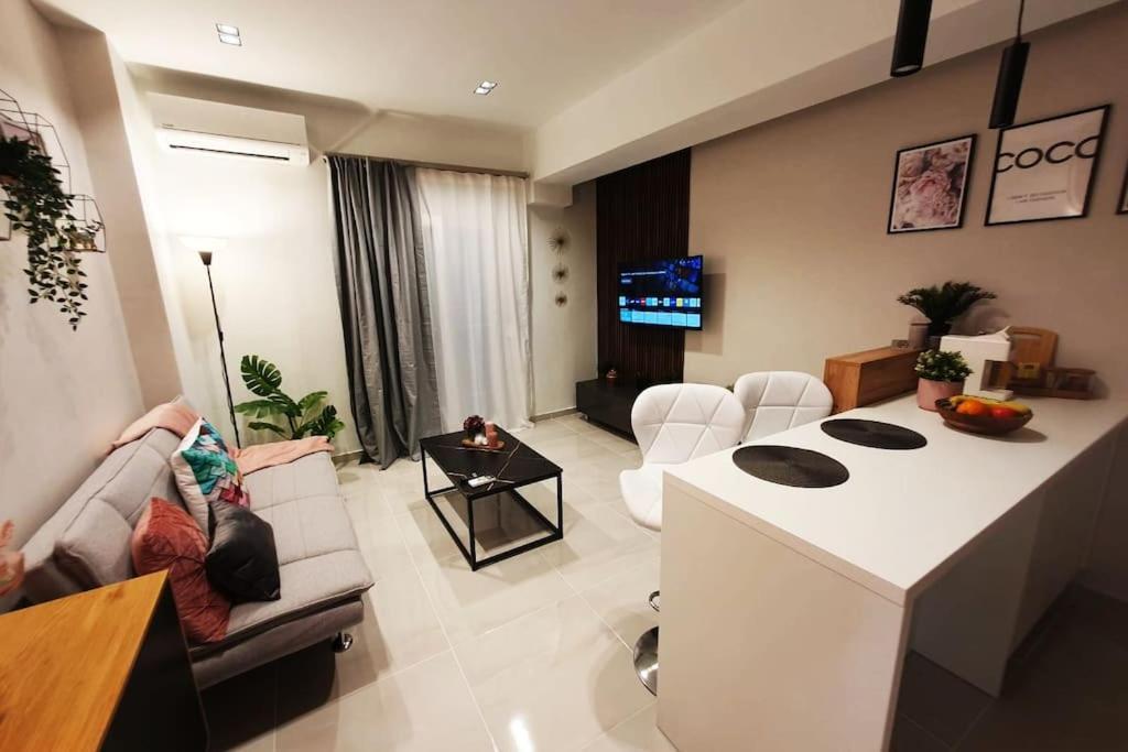 סלוניקי Pleasantstay City Appartement מראה חיצוני תמונה