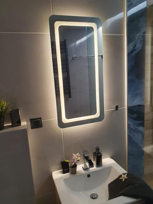 סלוניקי Pleasantstay City Appartement מראה חיצוני תמונה