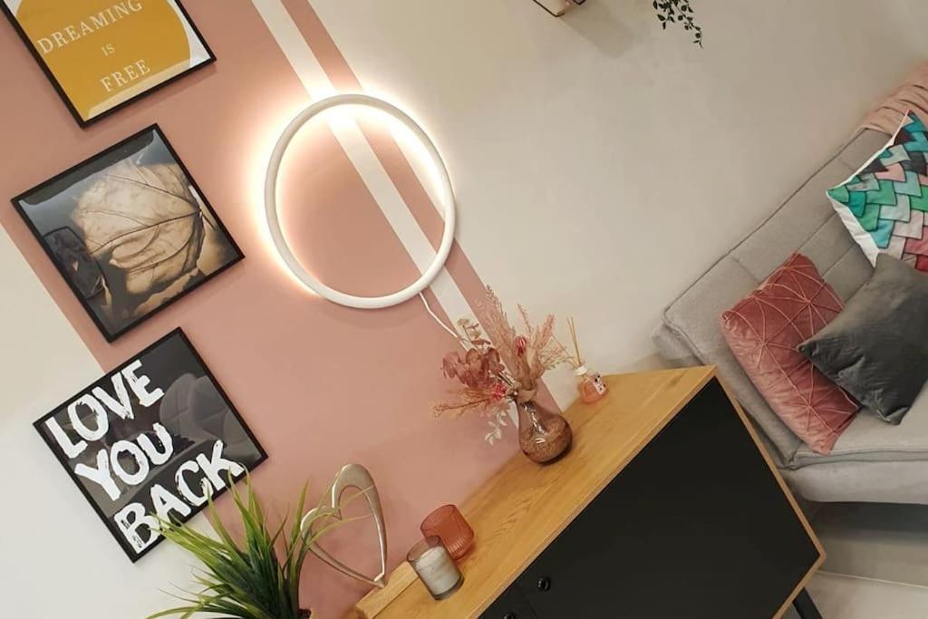 סלוניקי Pleasantstay City Appartement מראה חיצוני תמונה